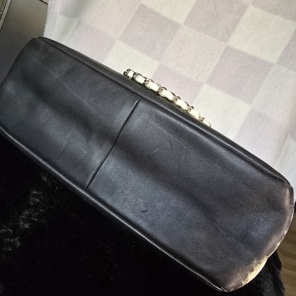 Authentic Chanel Blizzard Zip-flap Shoulder Bag - Picture 9 of 16